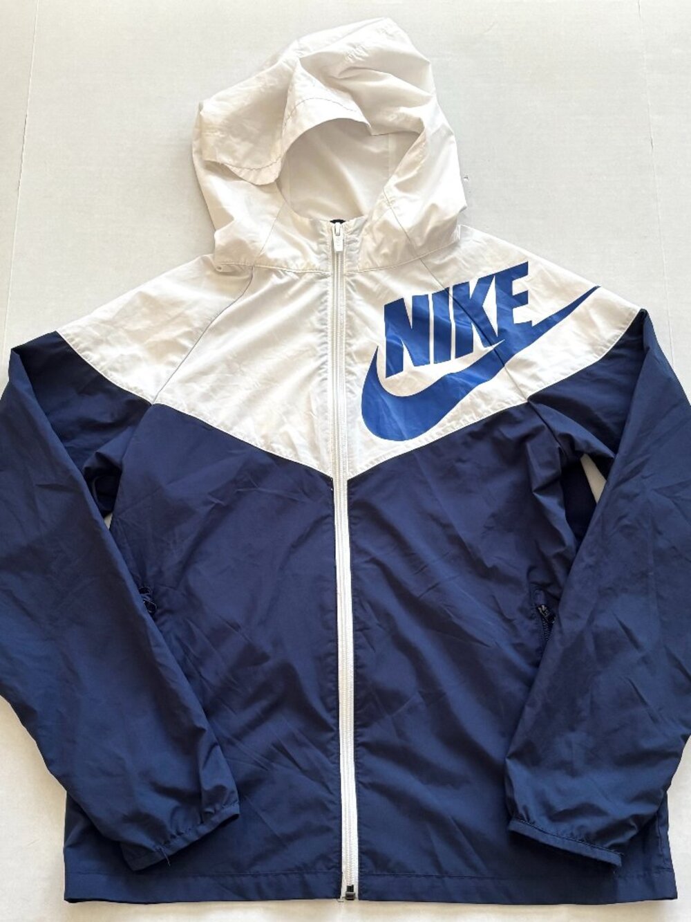 Nike Youth Windrunner Hooded Jacket.